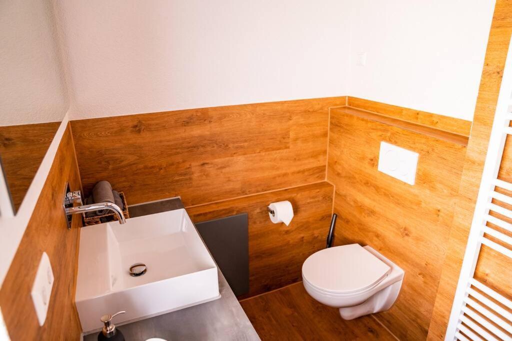 Neu Renoviertes Ferienhaus/Wohnunng Kleine Auszeit ซอนเนนบูล ภายนอก รูปภาพ